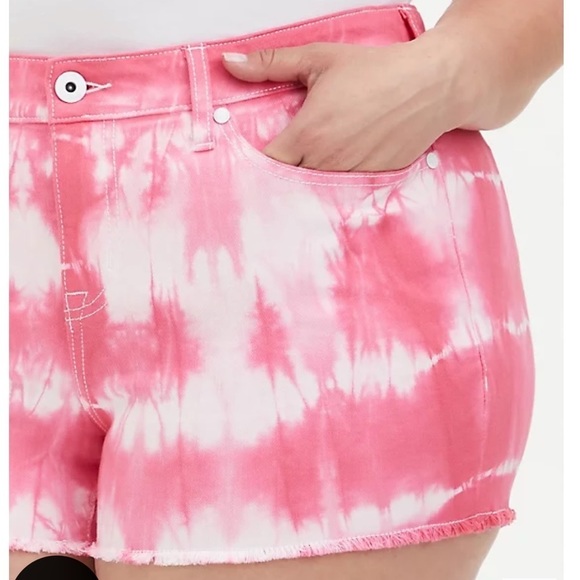 TORRID MID RISE SHORT VINTAGE STRETCH PINK TIE-DYE - Picture 4 of 5